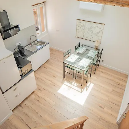Old Town Duplex 3 People Apartment *